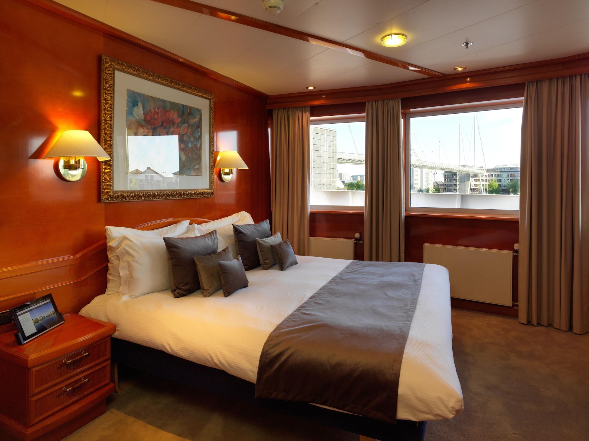 Sunborn London Yacht Hotel Londres Exterior foto